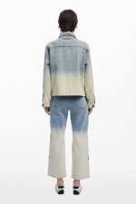 Jachetă denim albastră cu broderie florală