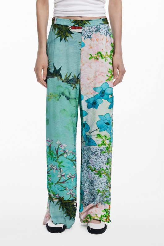 Pantaloni casual cu print floral multicolor