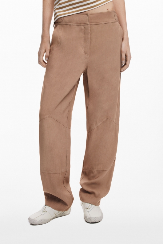 Pantaloni bej utilitari cu croială dreaptă
