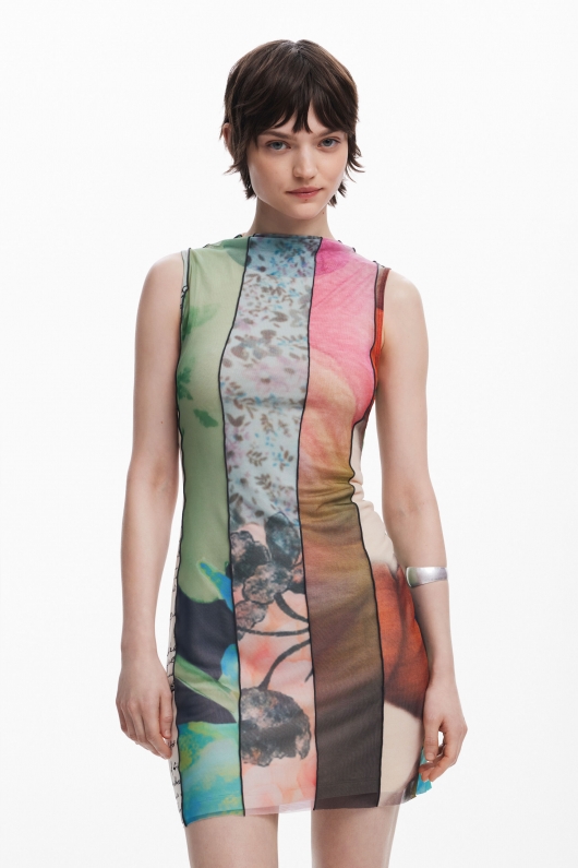 Rochie scurtă mulată din tull multicolor