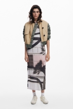 Rochie midi satinată cu imprimeu urban multicolor