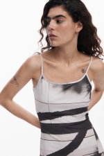 Rochie midi satinată cu imprimeu urban multicolor
