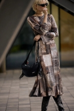 Rochie lungă satinată animal print elegantă