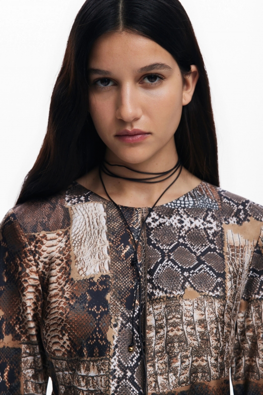 Rochie lungă satinată animal print elegantă