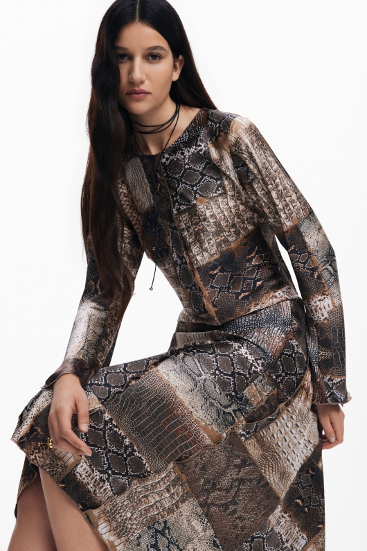 Rochie lungă satinată animal print elegantă