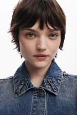 Jachetă denim albastru cu ținte decorative