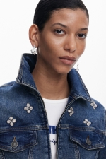 Jachetă scurtă denim albastru cu broderie