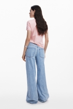 Tricou roz slim cu imprimeu buze și mesaj