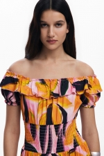 Rochie lungă cu volane și imprimeu floral