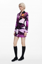 Rochie scurtă mulată cu imprimeu multicolor