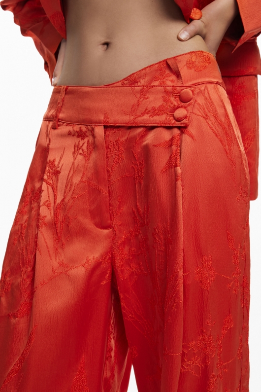 Pantaloni portocalii satinati cu broderie