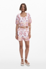Bluză albă cropped cu broderie și fundă