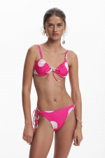 Top bikini cu armătură și imprimeu scoici
