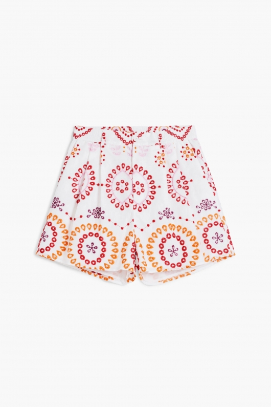 Pantaloni scurți albi cu broderie ornamentală