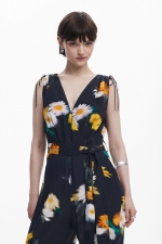 Salopetă neagră lungă cu print floral și curea