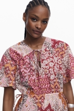 Rochie mini boho cu imprimeu floral și mâneci fluture