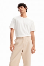Pantaloni bej chino cu croială conică