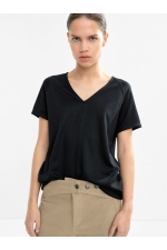 Tricou negru cu decolteu în V și mâneci scurte