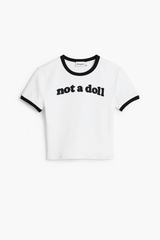 Tricou alb cu text și mâneci scurte