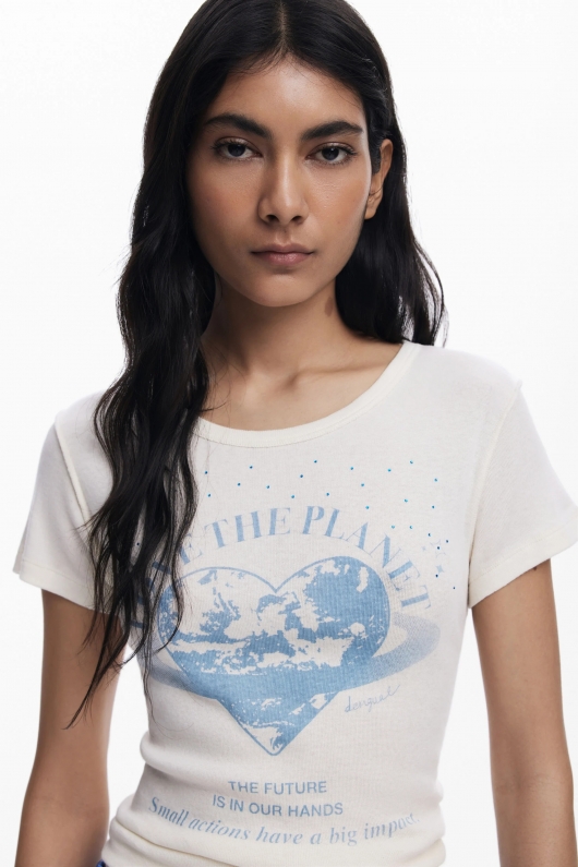 Tricou alb cu imprimeu și pietre aplicate