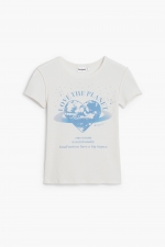 Tricou alb cu imprimeu și pietre aplicate