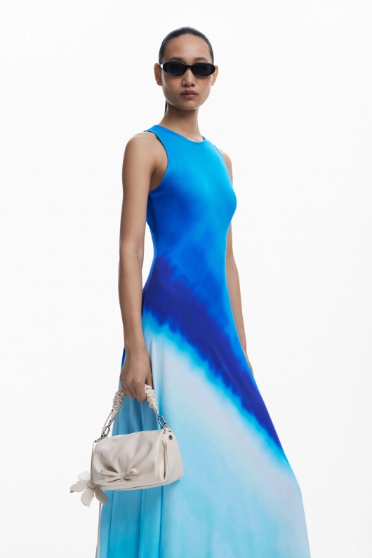 Rochie tie-dye albastră cu tiv asimetric