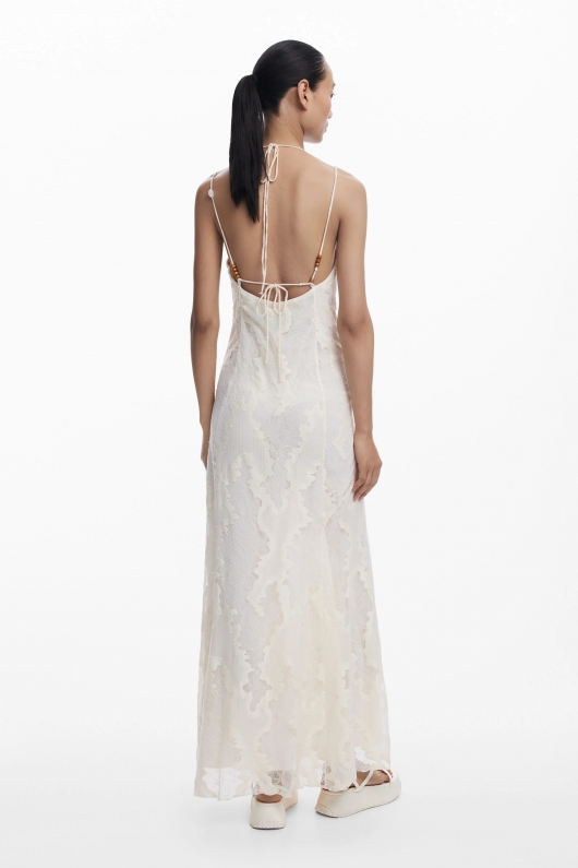 Rochie lungă alba din dantelă elegantă