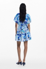 Rochie mini florală cu mâneci fluture