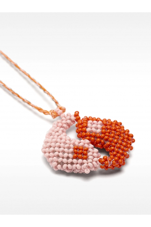 Colier multicolor cu pandantiv yin-yang