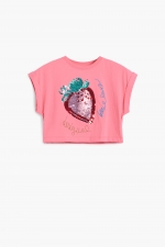 Tricou roz cropped cu paiete căpșună
