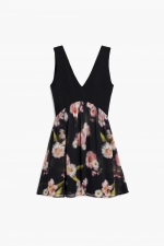Rochie mini evazată cu fustă florală