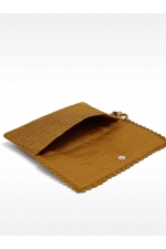 Clutch negru croșetat cu detaliu oglindă