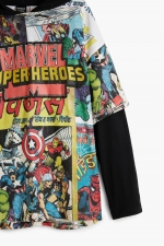 Bluză neagră cu imprimeu Marvel și glugă