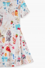 Rochie scurtă Skater cu imprimeu multicolor