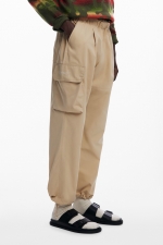 Pantaloni cargo bej cu buzunare mari