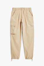 Pantaloni cargo bej cu buzunare mari
