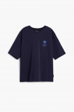 Tricou bleumarin cu imprimeu pe spate