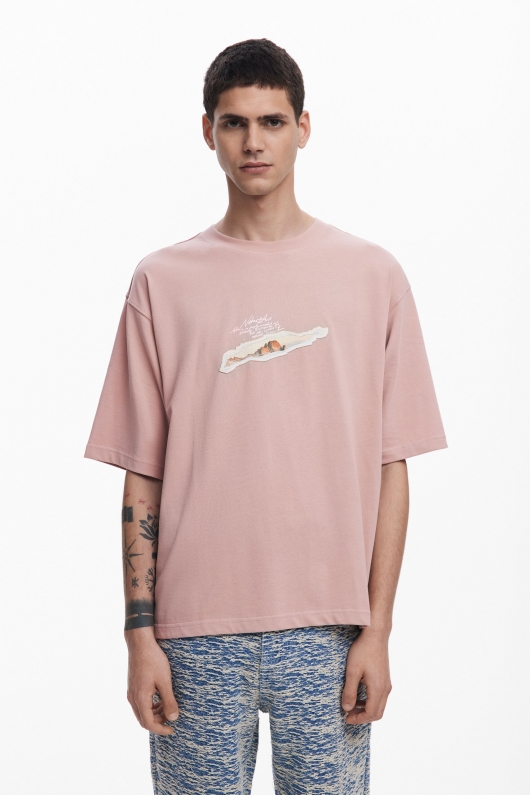 Tricou multicolor cu patch-uri brodate