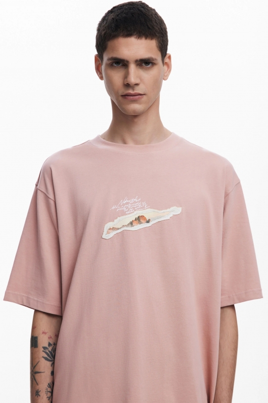 Tricou multicolor cu patch-uri brodate