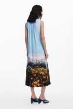 Rochie bleu plisată cu imprimeu peisaj