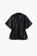 Poncho negru din imitație de piele cu fermoar