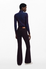 Pantaloni denim vișiniu flare cu talie medie