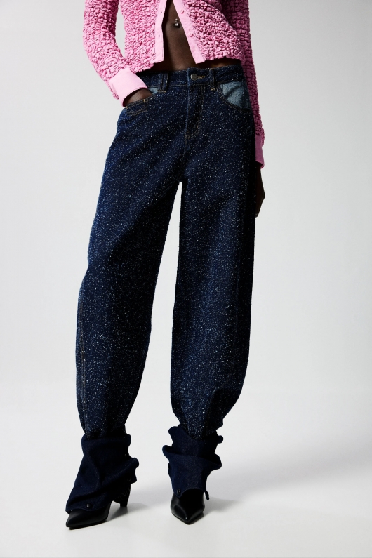 Pantaloni denim albastru închis, croi drept