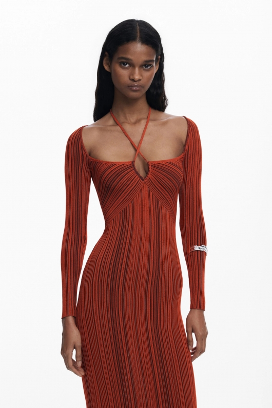 Rochie tricot neagră midi cu dungi verticale