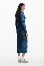 Rochie midi albastră mulată cu imprimeu mandala