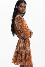 Rochie scurtă boho cu imprimeu și mâneci bufante