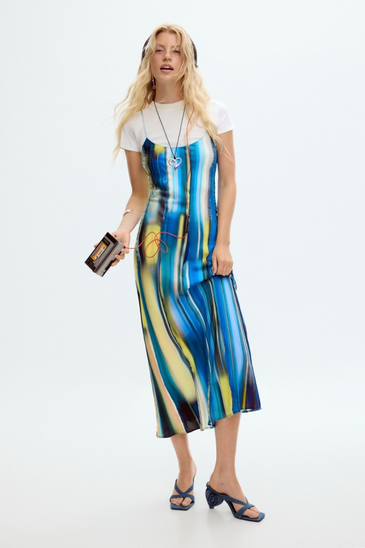 Rochie lungă mulată în dungi, 2‑în‑1 cu tricou alb