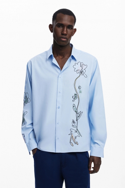Cămașă bleu cu broderie florală și nasturi