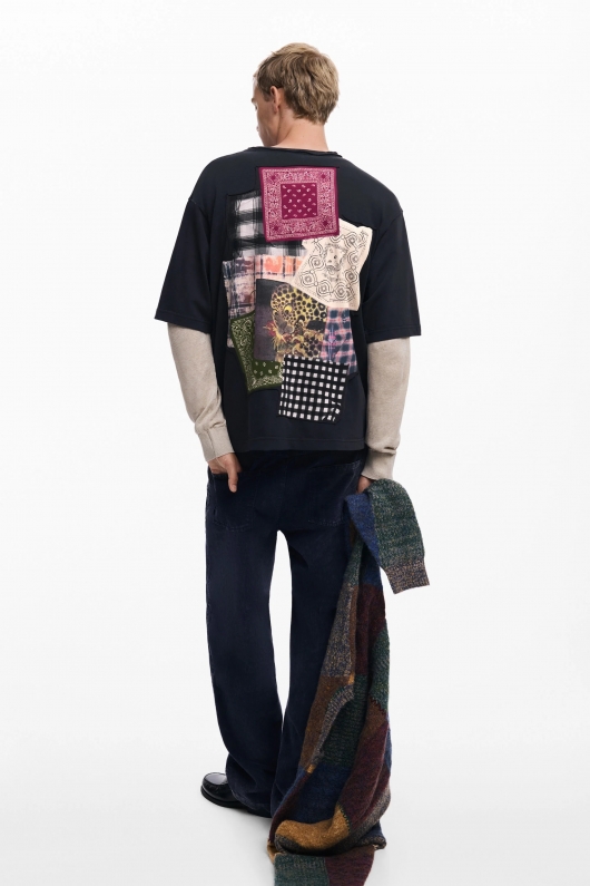 Tricou negru regular cu spate patchwork imprimat