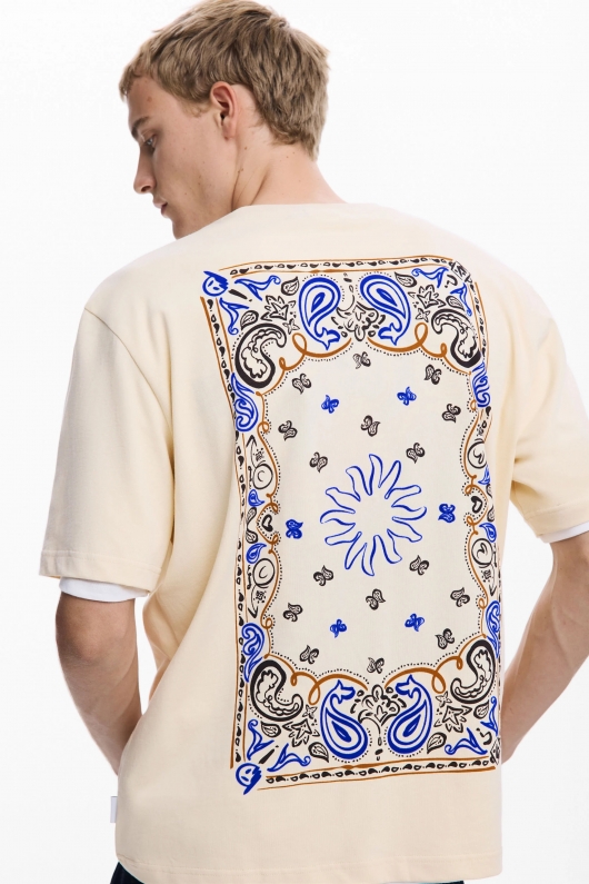 Tricou bej cu imprimeu paisley multicolor